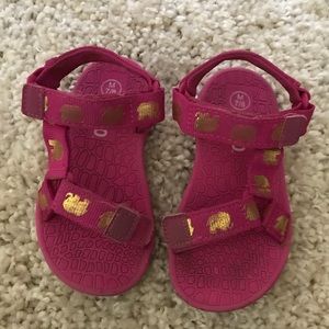 SIZE 7/8 Water Shoes